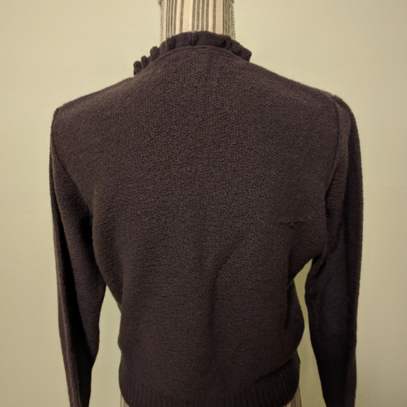 Vintage Sweater with Ruffle Collar and Leaf Detail - Picture 2 of 6